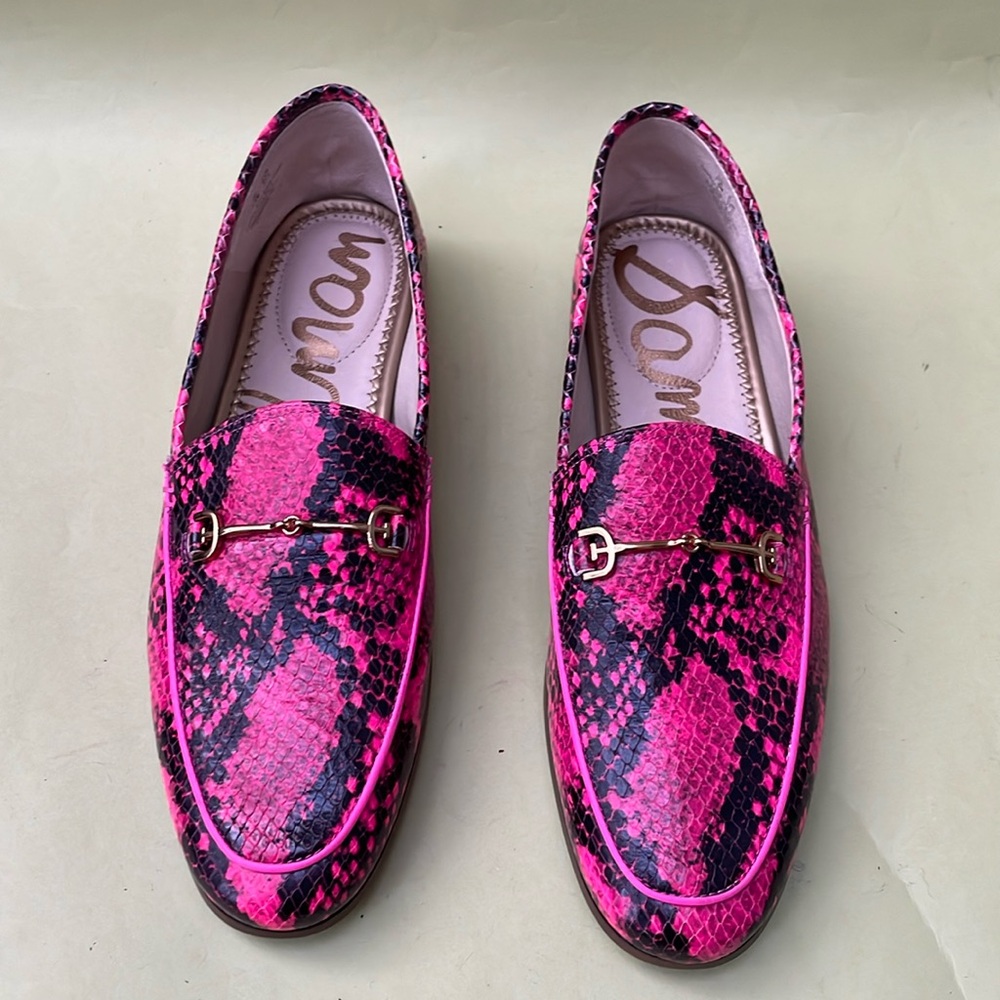 New Sam Edelman Vibrant Pink and Black Snake Print Leather Loafers